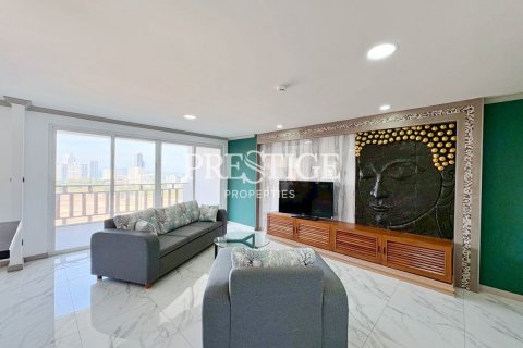 Condominio de 2 dormitorios en Pattaya, Tailandia № 197805 - foto 4
