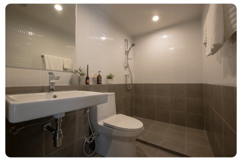 Condominio de 2 dormitorios en Bangkok, Tailandia № 165169 - foto 9