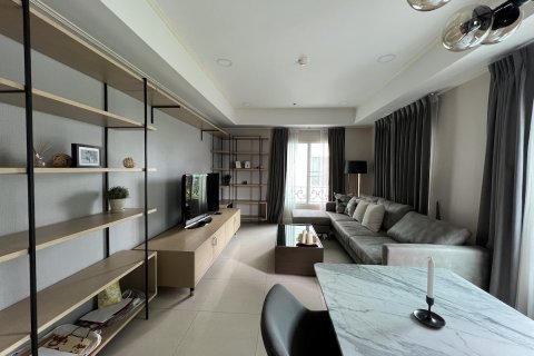 Condominio de 2 dormitorios en Watthana, Bangkok, Tailandia № 200875 - foto 8