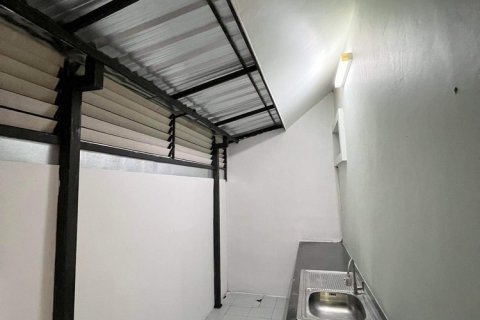 Adosado de 2 dormitorios en San Sai, Tailandia № 205618 - foto 15