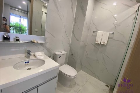Condominio de 1 dormitorio en Chiang Mai, Tailandia № 205622 - foto 11