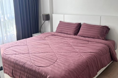 Condominio de 1 dormitorio en Chiang Mai, Tailandia № 205619 - foto 3