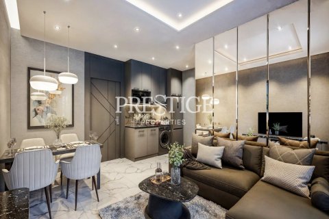 Condominio de 12 dormitorios en Pattaya, Tailandia № 209071 - foto 9