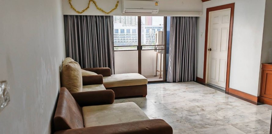 Condo in Phaya Thai, Bangkok, Thailand, 2 bedrooms № 135390