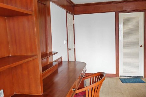 Condo in Phaya Thai, Bangkok, Thailand, 2 bedrooms № 135390 - photo 10