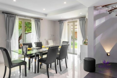 Casa de 4 dormitorios en Chiang Mai, Tailandia № 153936 - foto 9