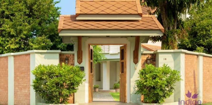 Casa de 4 dormitorios en Chiang Mai, Tailandia № 153936