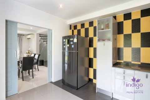 Casa de 4 dormitorios en Chiang Mai, Tailandia № 153936 - foto 16