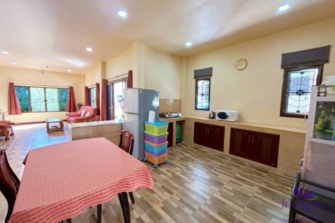 Casa de 3 dormitorios en San Sai, Tailandia № 153935 - foto 10