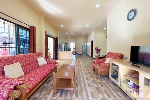 Casa de 3 dormitorios en San Sai, Tailandia № 153935 - foto 9