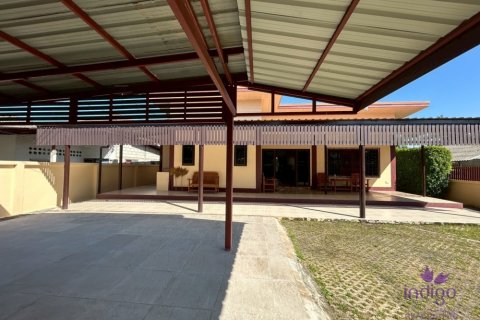 Casa de 3 dormitorios en San Sai, Tailandia № 153935 - foto 18