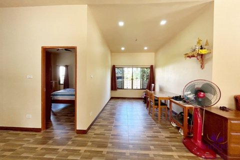 Casa de 3 dormitorios en San Sai, Tailandia № 153935 - foto 6