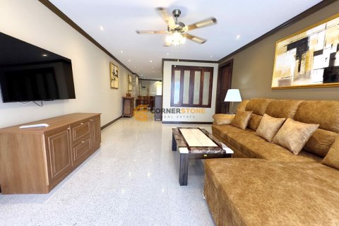 Studio dans le Condo sur Jomtien Beach, Pattaya, Thaïlande  № 202153