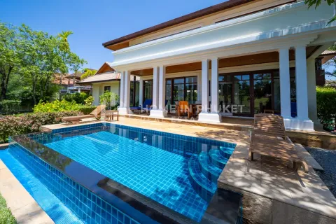 Casa de 4 dormitorios en Phuket, Tailandia № 209582 - foto 2