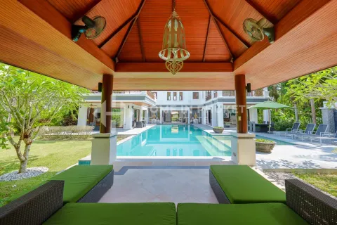 Casa de 6 dormitorios en Phuket, Tailandia № 209588 - foto 4