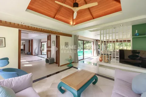 Casa de 6 dormitorios en Phuket, Tailandia № 209588 - foto 5