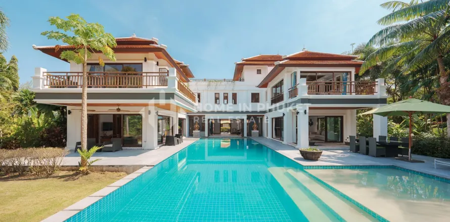 Casa de 6 dormitorios en Phuket, Tailandia № 209588