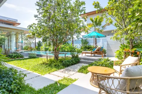 Casa de 5 dormitorios en Phuket, Tailandia № 209585 - foto 2