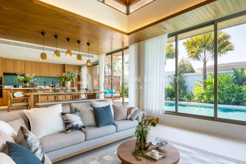 Casa de 5 dormitorios en Phuket, Tailandia № 209585 - foto 3