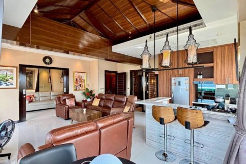 Ático de 3 dormitorios en Pattaya, Tailandia № 161103 - foto 4
