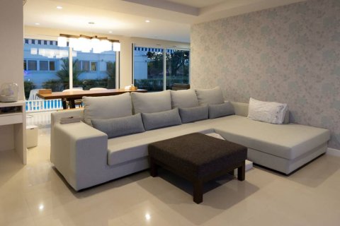 Chalet de 2 dormitorios en Kathu, Tailandia № 161105 - foto 3