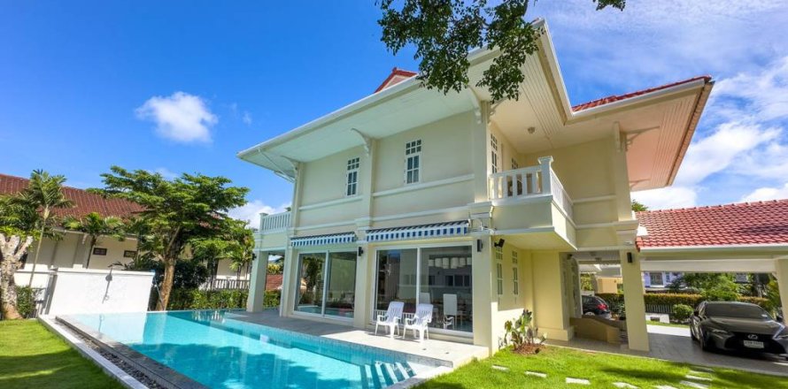Chalet de 2 dormitorios en Kathu, Tailandia № 161105