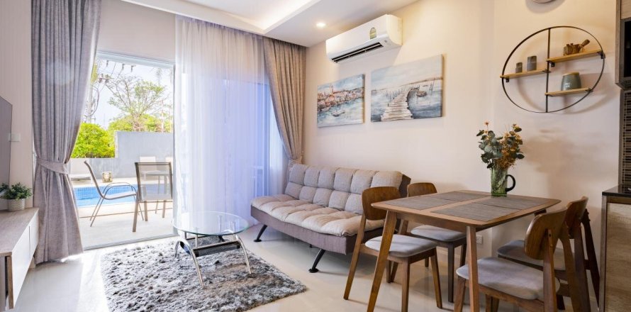 Studio à Phuket, Thaïlande № 214265
