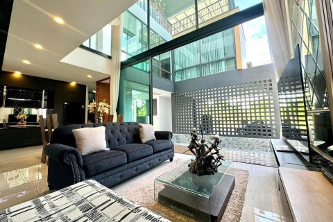 Chalet de 3 dormitorios en Chiang Mai, Tailandia № 155351 - foto 4