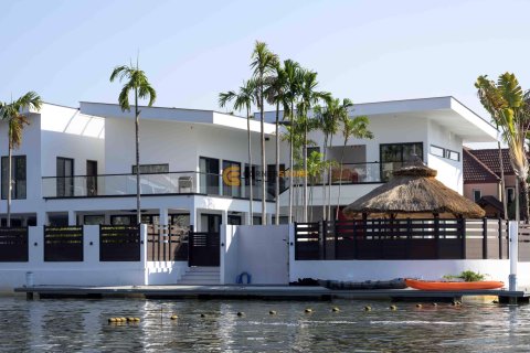 Estudio en Jomtien Beach, Pattaya, Tailandia № 158792 - foto 23