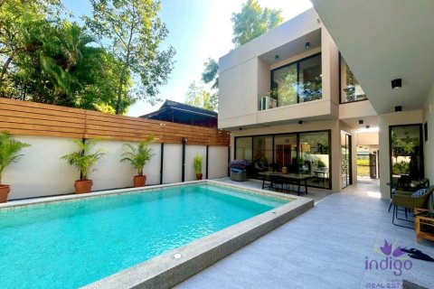 Casa de 4 dormitorios en Hang Dong, Tailandia № 158793