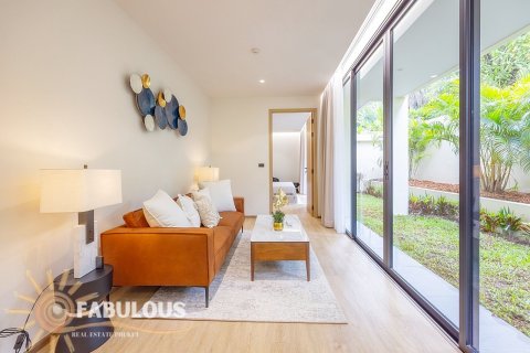 Chalet de 4 dormitorios en Bang Tao, Tailandia № 179382 - foto 13