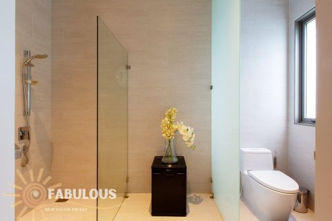 Chalet de 3 dormitorios en Bang Tao, Tailandia № 179384 - foto 3