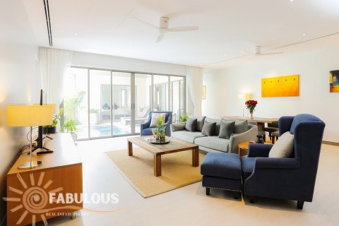 Chalet de 3 dormitorios en Bang Tao, Tailandia № 179383 - foto 9