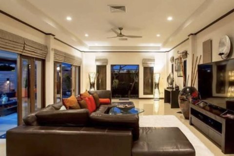 Chalet de 3 dormitorios en Hua Hin, Tailandia № 146933 - foto 4