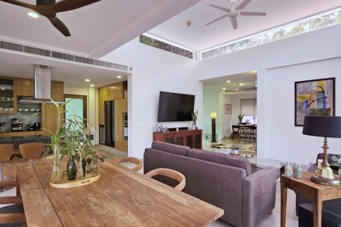 Ático de 4 dormitorios en Kathu, Tailandia № 146935 - foto 8