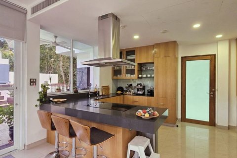 Ático de 4 dormitorios en Kathu, Tailandia № 146935 - foto 5