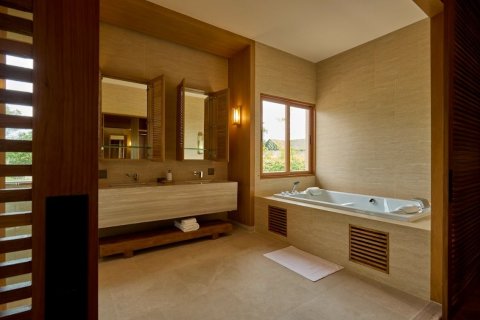 Chalet de 4 dormitorios en Phuket, Tailandia № 140353 - foto 13