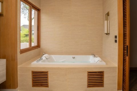 Chalet de 4 dormitorios en Phuket, Tailandia № 140353 - foto 4