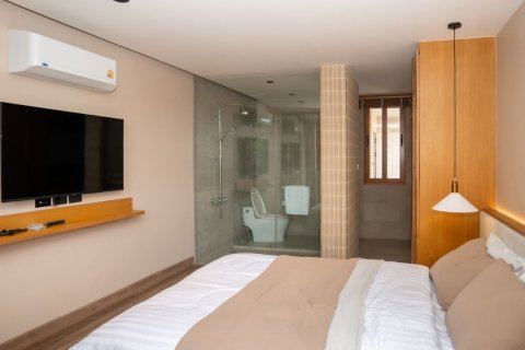 Chalet de 4 dormitorios en Phuket, Tailandia № 140353 - foto 17