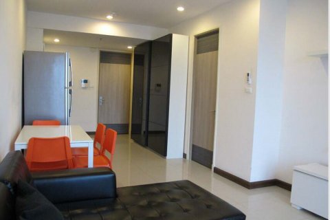 Condominio de 1 dormitorio en Bangkok, Tailandia № 66663 - foto 3