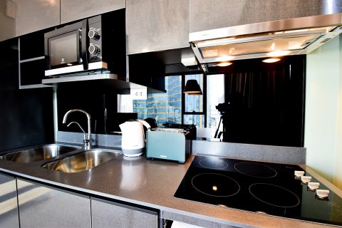 Condominio de 2 dormitorios en Bangkok, Tailandia № 66665 - foto 12