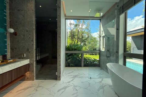 Chalet de 3 dormitorios en Bang Tao, Tailandia № 70780 - foto 7