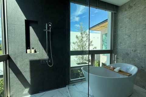 Chalet de 3 dormitorios en Bang Tao, Tailandia № 70780 - foto 13