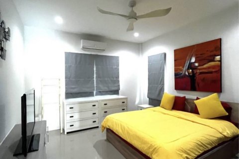 Chalet de 4 dormitorios en Hua Hin, Tailandia № 156280 - foto 5