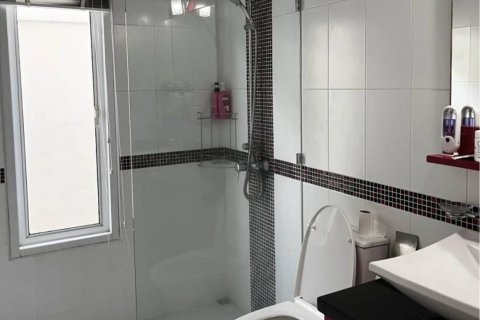 Chalet de 4 dormitorios en Hua Hin, Tailandia № 156280 - foto 8
