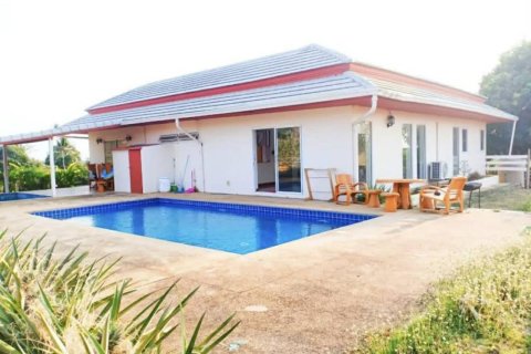 Chalet de 2 dormitorios en Pran Buri, Tailandia № 156279