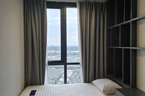Condominio de 2 dormitorios en Khlong Toei, Bangkok, Tailandia № 146893 - foto 7