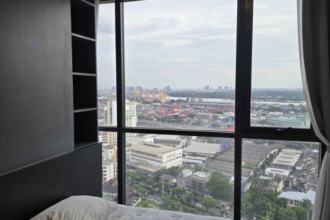 Condominio de 2 dormitorios en Khlong Toei, Bangkok, Tailandia № 146893 - foto 4