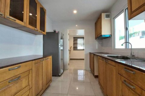 Casa de 3 dormitorios en Pattaya, Tailandia № 146890 - foto 7