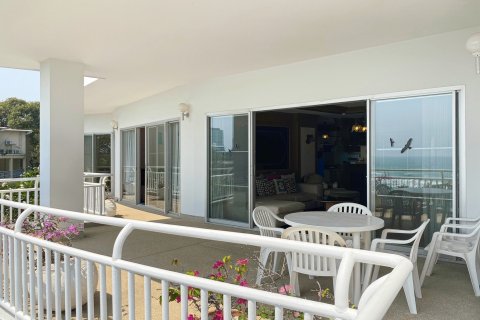 Condominio de 2 dormitorios en Hua Hin, Tailandia № 168553 - foto 4
